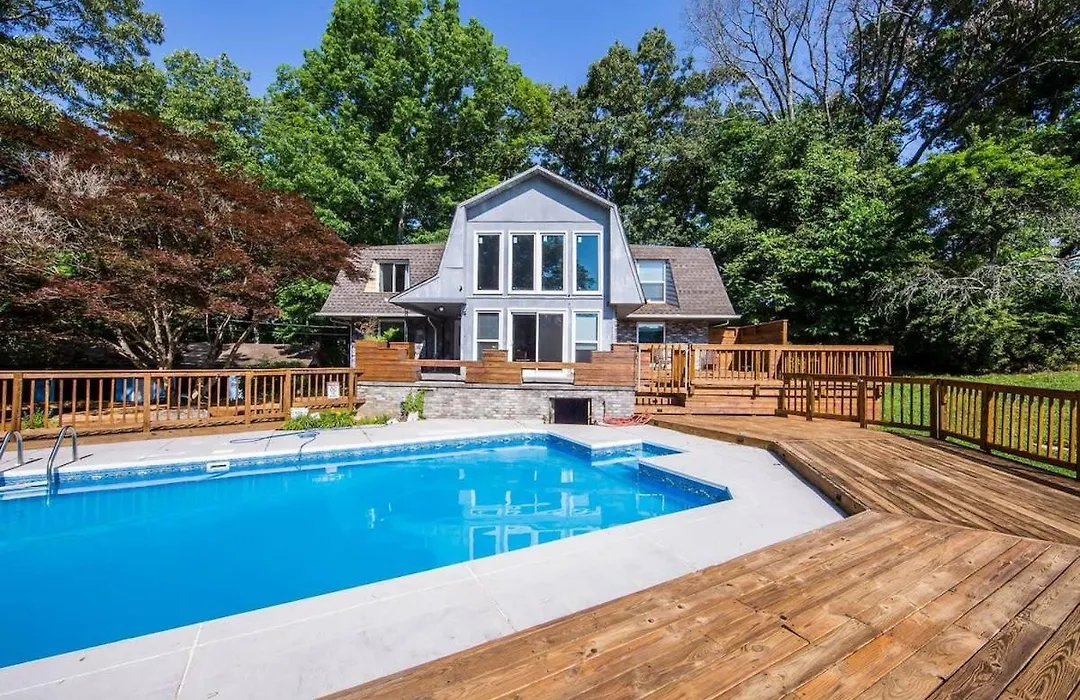 Knoxville Country Living-1